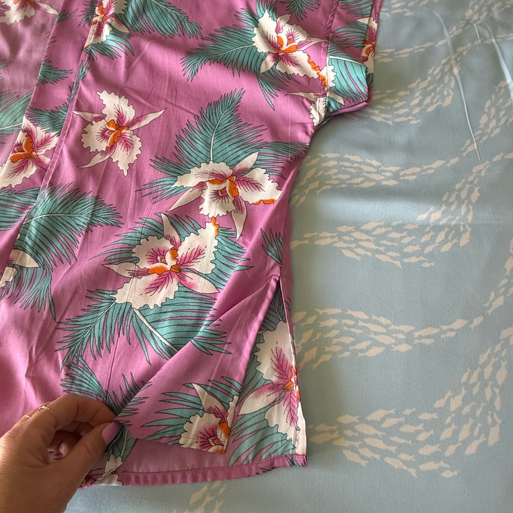 Rip Curl Pink Tropical Leaf shirt - Picture 2 of 9
